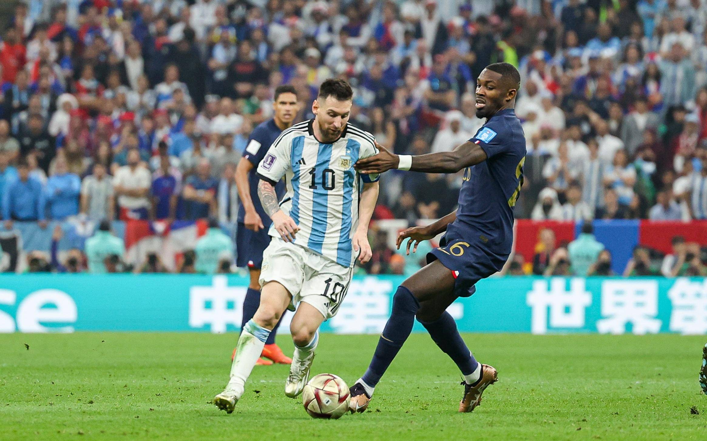 三核球员同 三核球员同