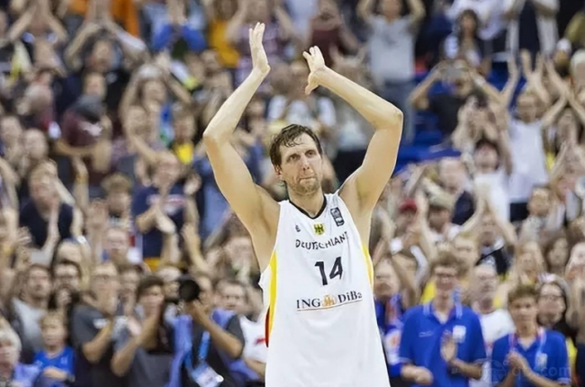 己的舞台 己的舞台