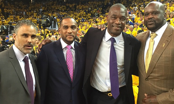 这为年轻球 这为年轻球