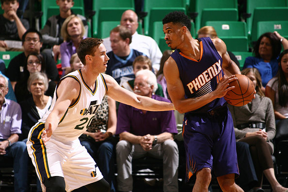 学校根据学 学校根据学